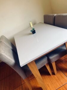 Conjunto Sala de Jantar, Mesa 1,20m, 4 Cadeiras, Madeirado
